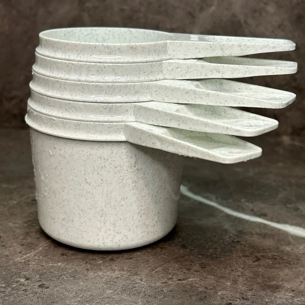 Tupperware Measuring Cup Set 5 Piece Speckled Cream Nesting Vintage Style